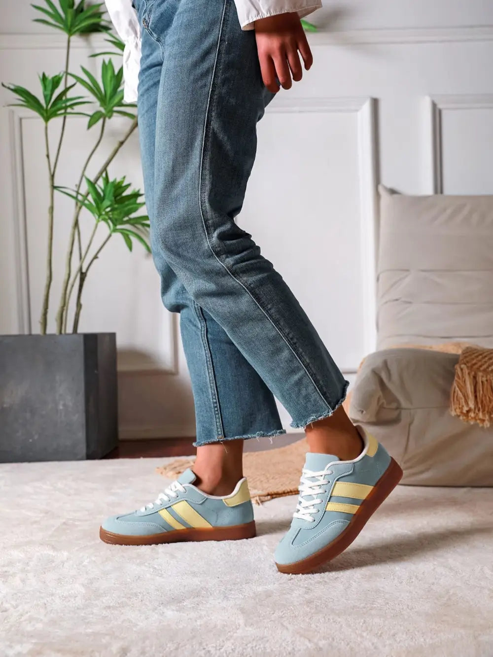 Chelsea Trainers LIGHT BLUE - Footwear