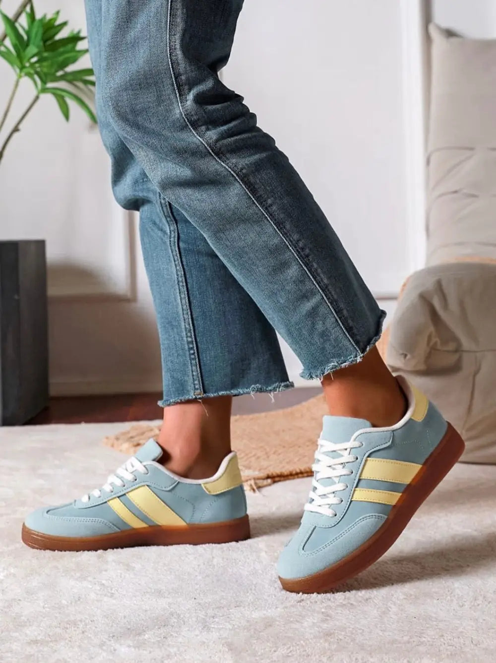 Chelsea Trainers LIGHT BLUE - size 3 (36) - Footwear