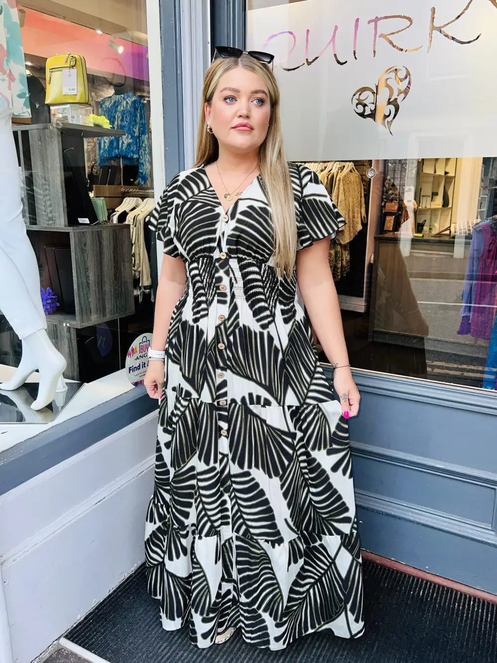 Emilia Large Leaf Print Dress BLACK