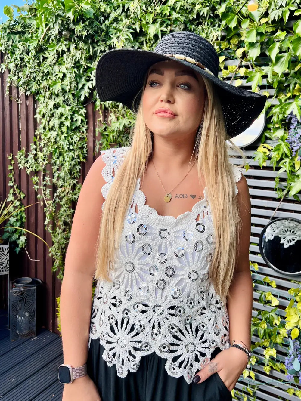 Emilie Sequin Crochet Vest WHITE