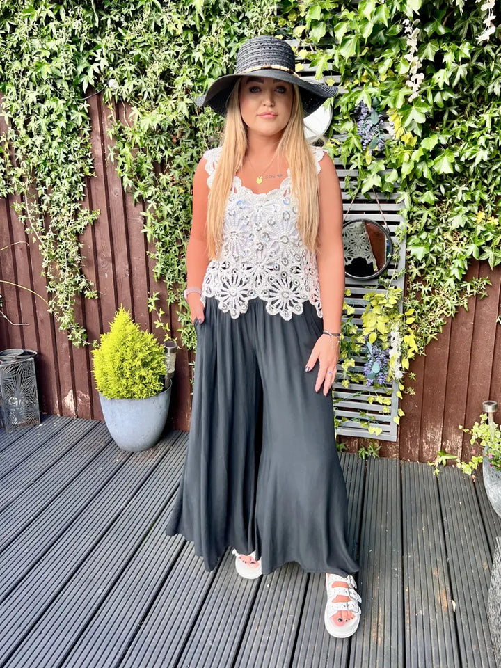 Emilie Sequin Crochet Vest WHITE