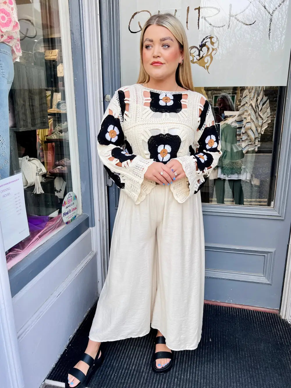 Flower Power Crochet Top BLACK - Knitwear