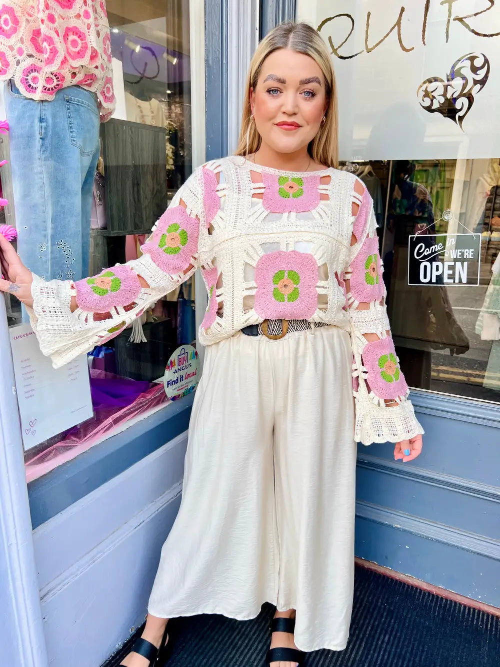 Flower Power Crochet Top DUSKY PINK - Knitwear