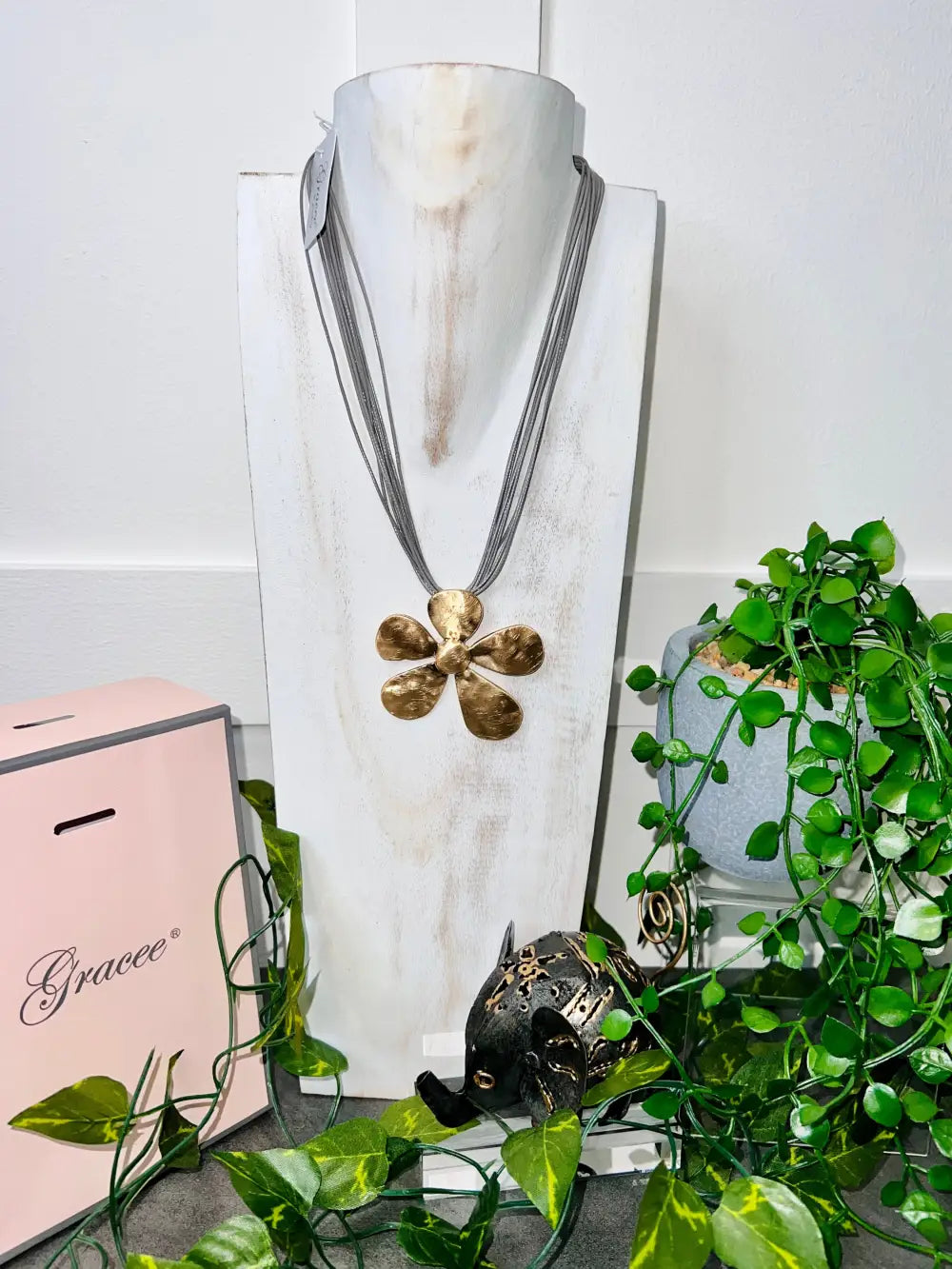 Gracee Large Daisy Shape Pendant GD