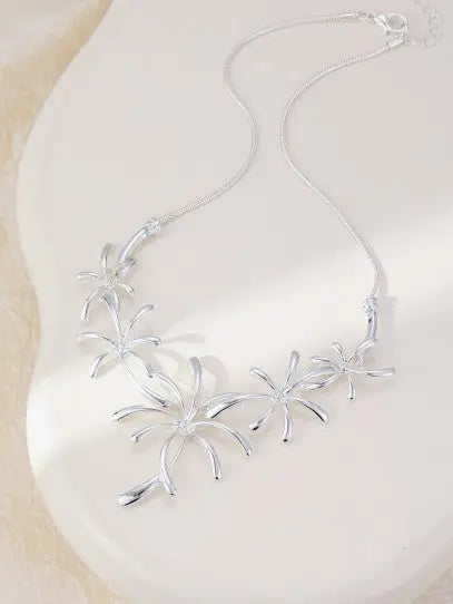 Gracee Short Lilly Necklace SIL