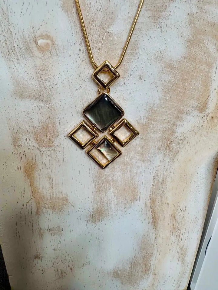 Gracee Short Square Abstract Necklace GOLD