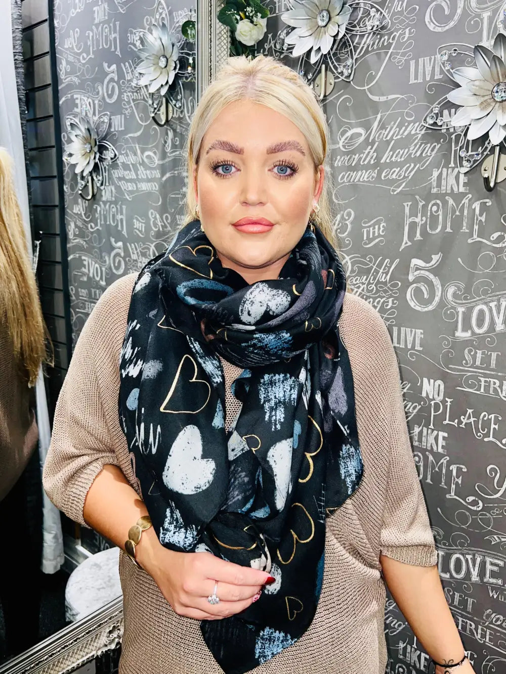 Graffiti Heart Print Scarf BLACK