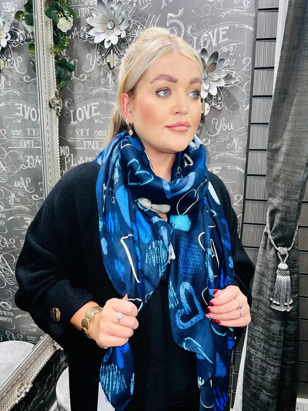 Graffiti Heart Print Scarf NAVY