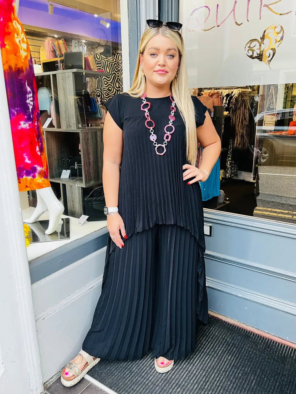 Hallie HI-Low Pleated Top BLACK