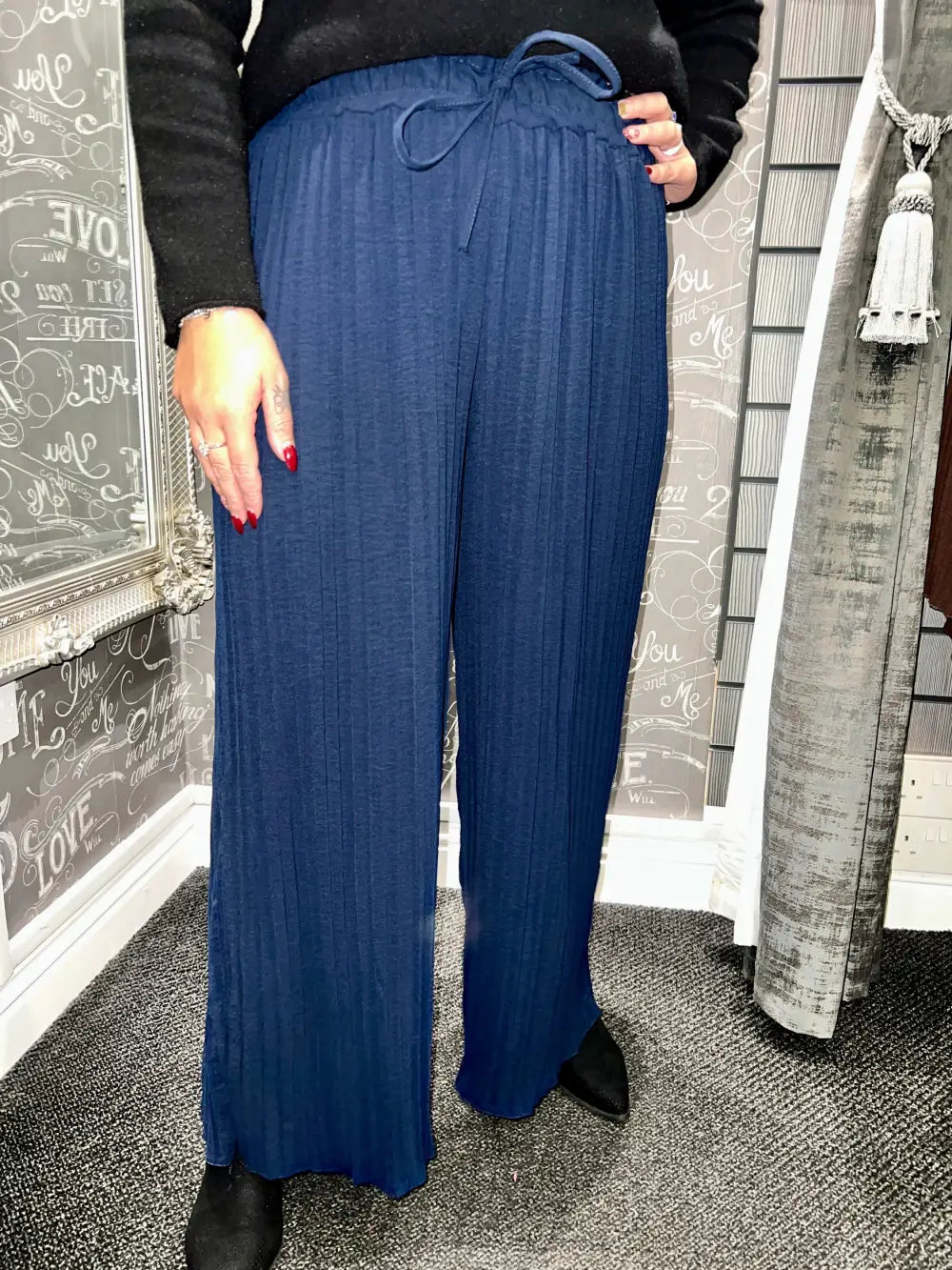 Jenna Pleated Trousers NAVY - Trousers