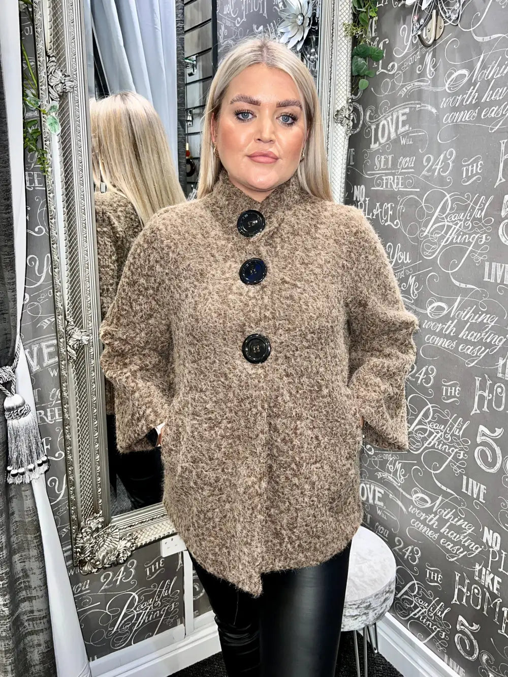 Katrina Large Button Boucle Coat BROWN