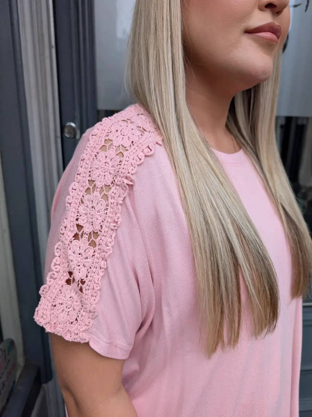 Kourtney Crochet Sleeve T Shirt DUSKY PINK