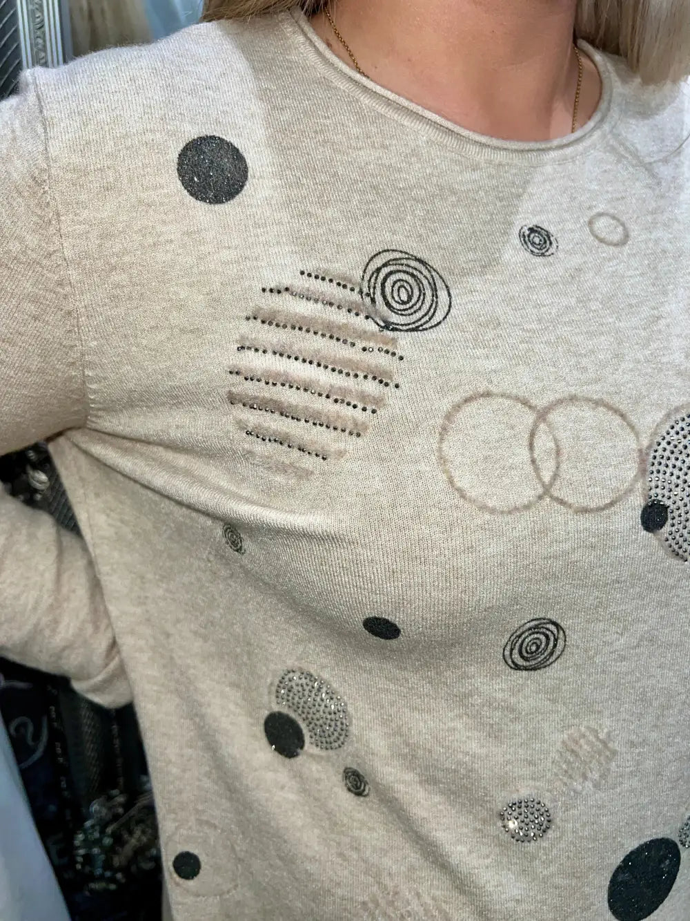 Kyra Circle Design Jumper BEIGE - Jumper