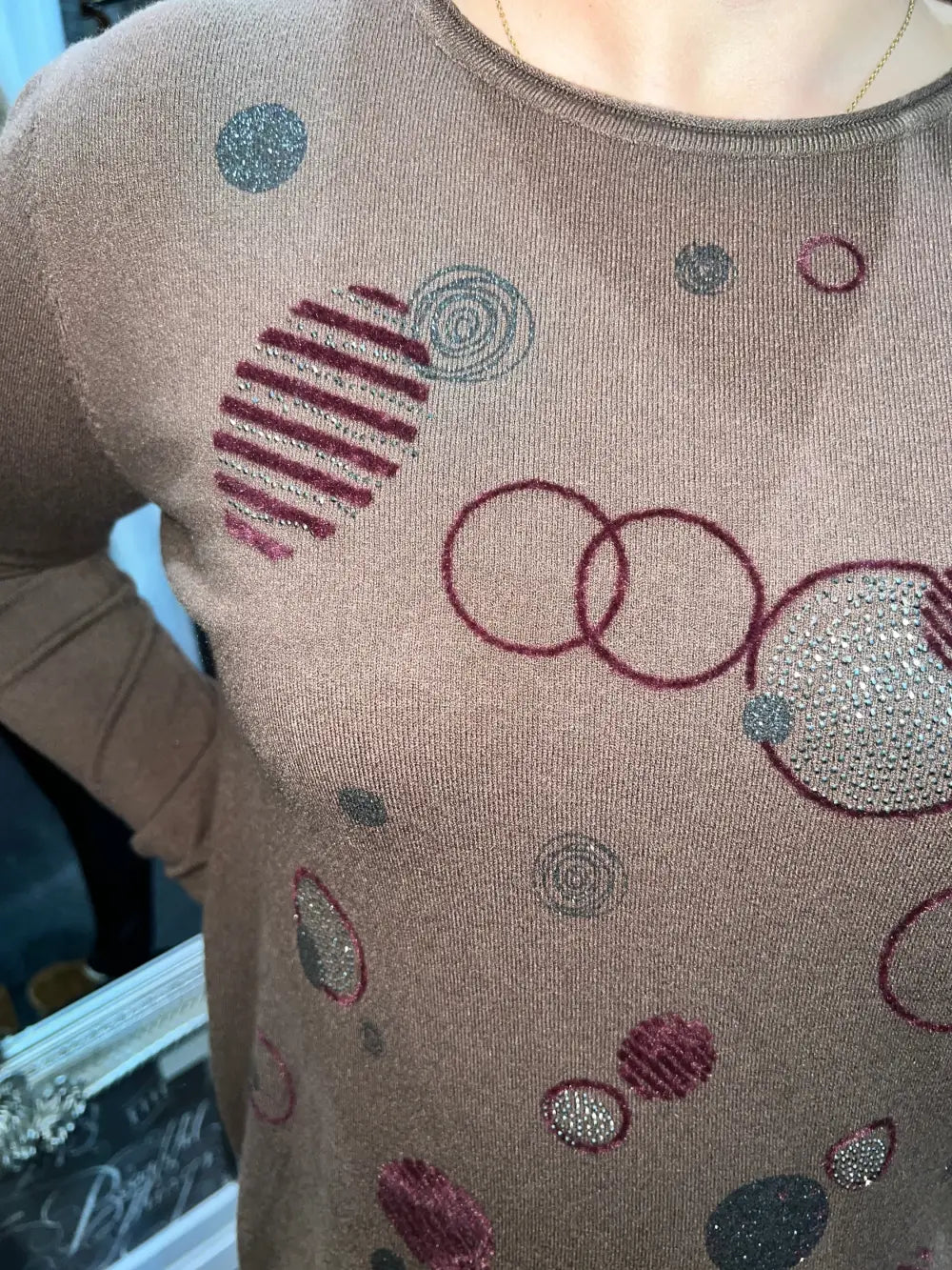 Kyra Circle Design Jumper CHOCOLATE - Jumper