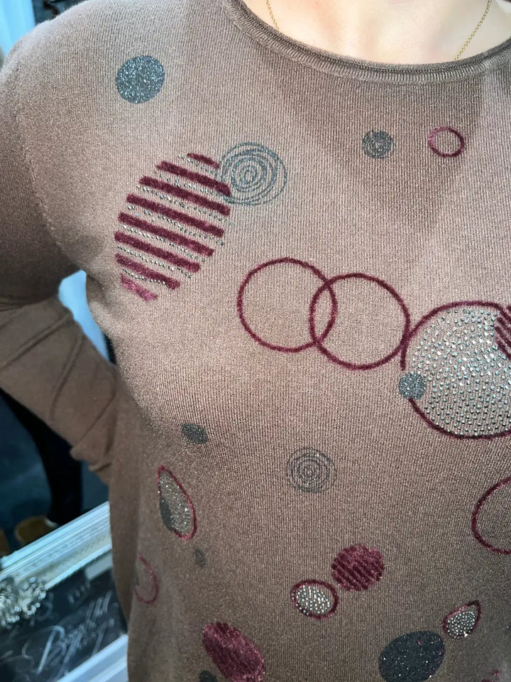 Kyra Circle Design Jumper CHOCOLATE - Jumper
