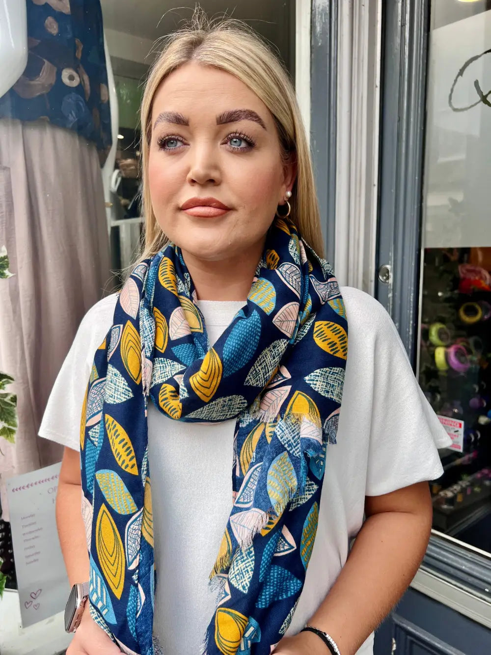 Leaf Print Scarf NAVY