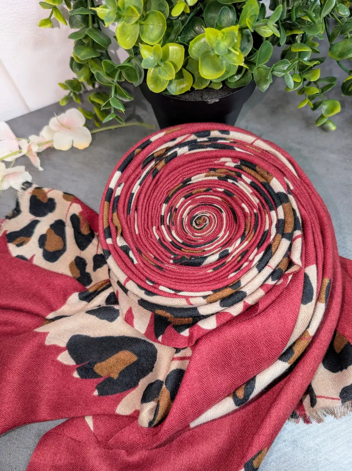 Lip Animal Print Scarf WINE