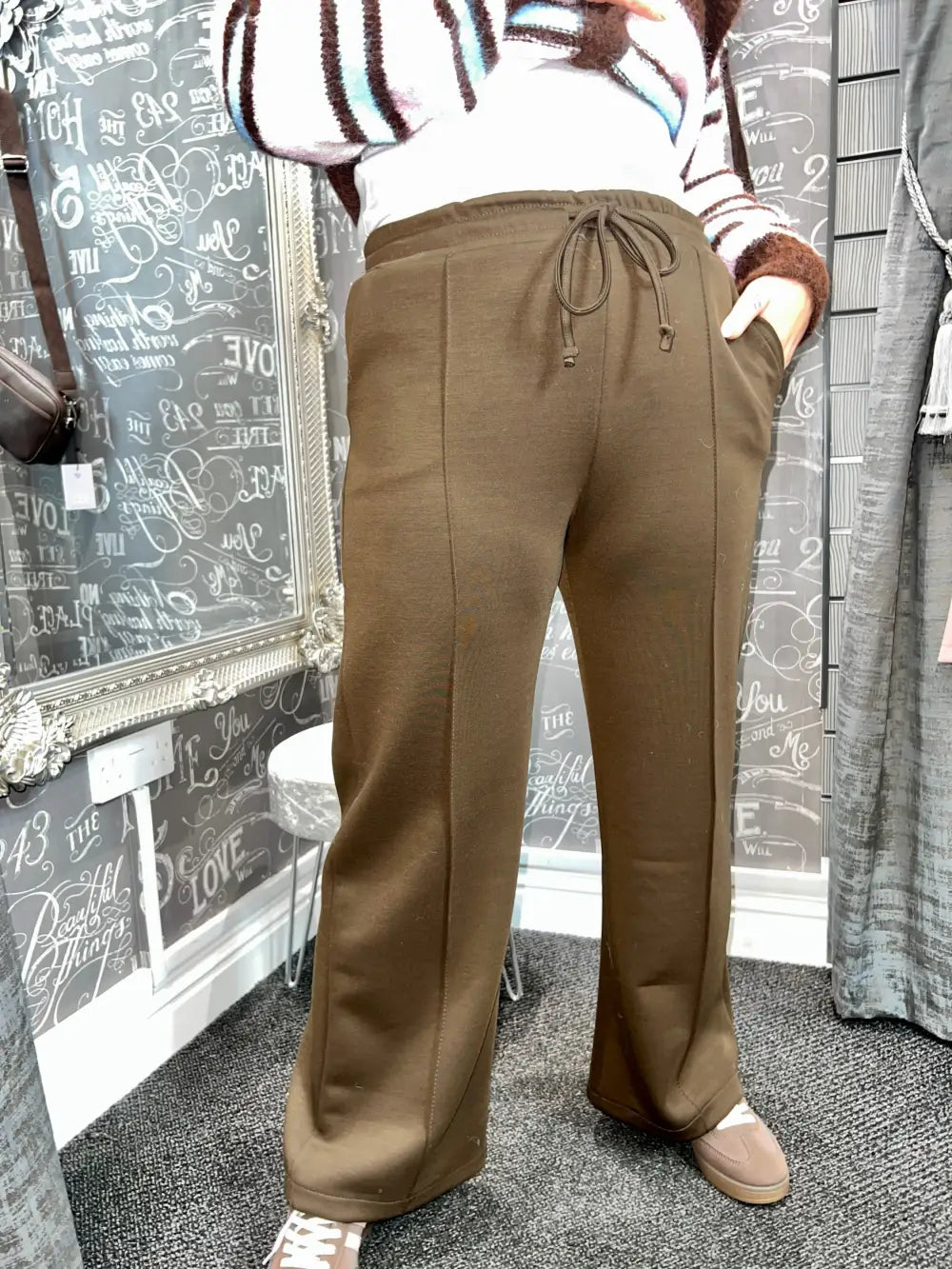 Lola Wide Leg Joggers BROWN
