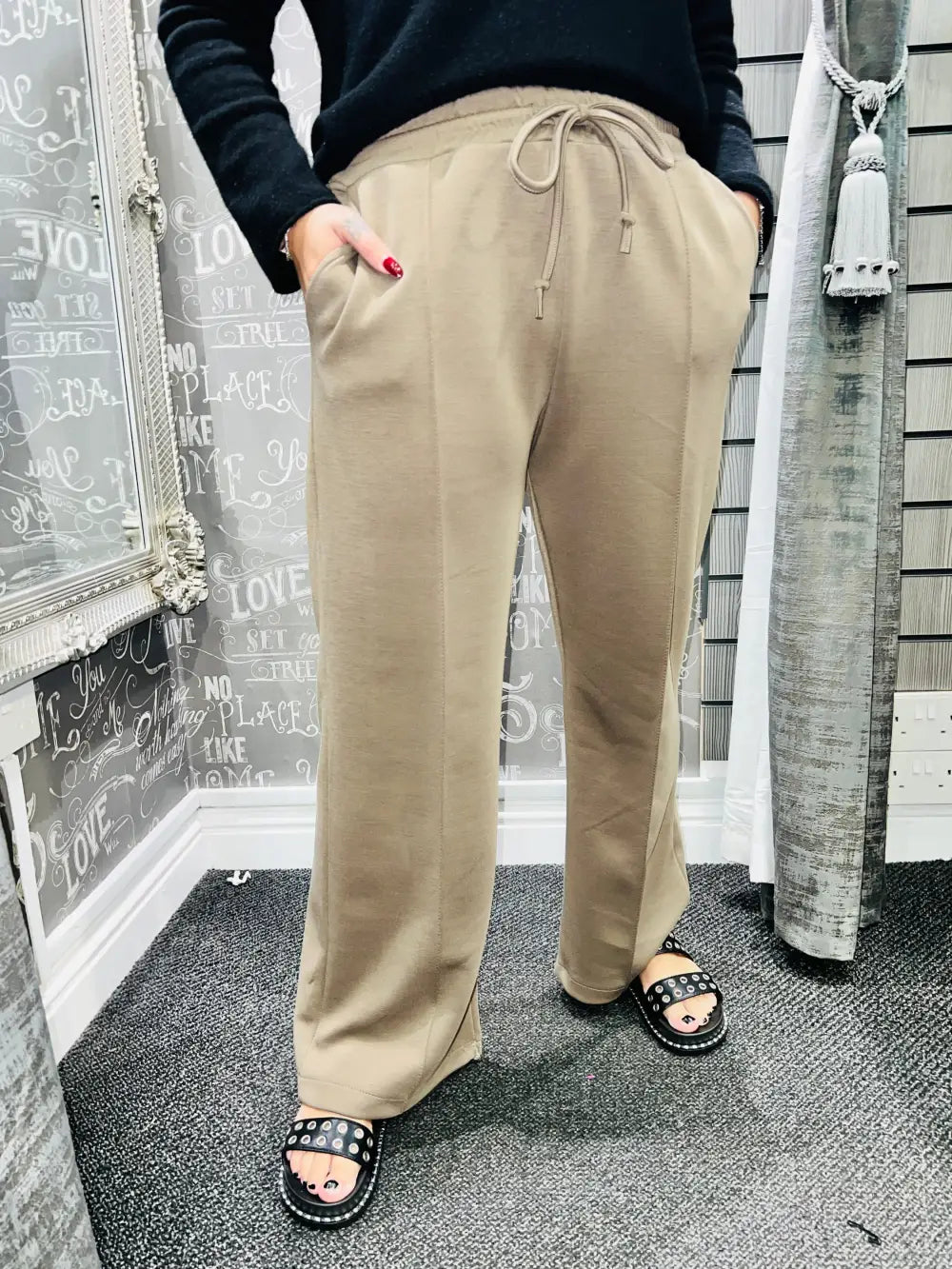 Lola Wide Leg Joggers MOCHA