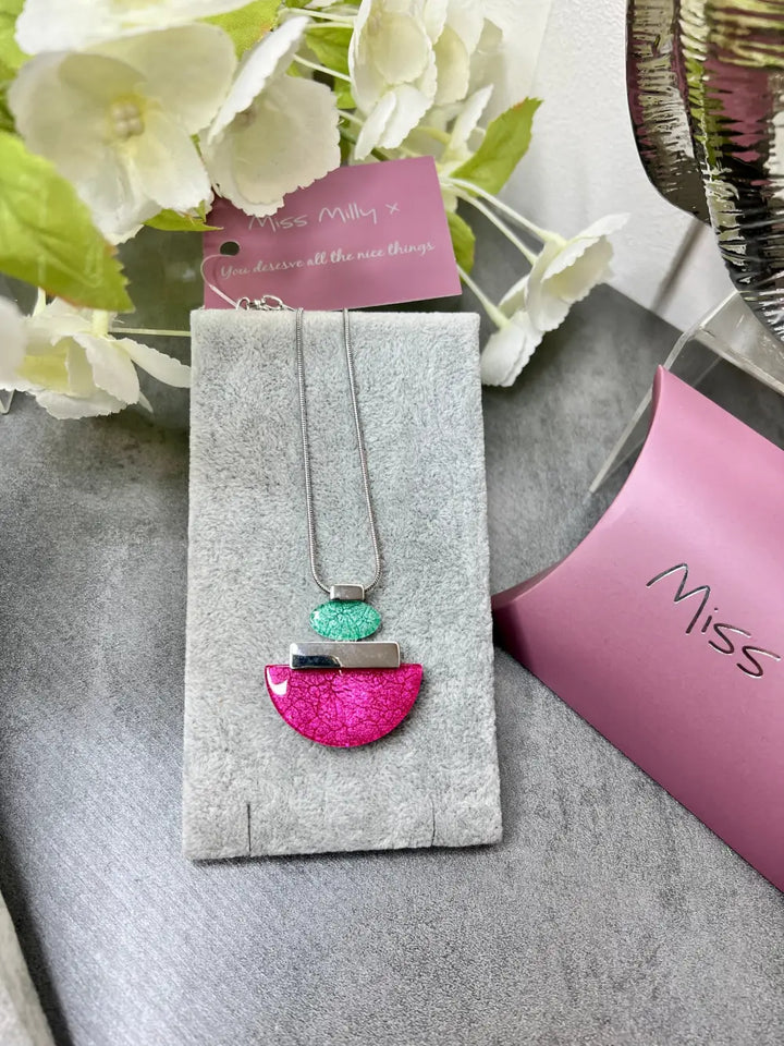 Miss Milly Deco Resin Necklace FUCHSIA - Jewellery