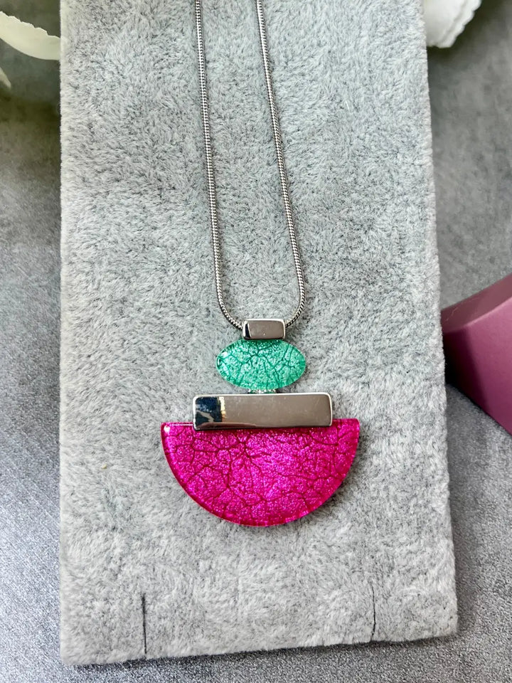 Miss Milly Deco Resin Necklace FUCHSIA - Jewellery