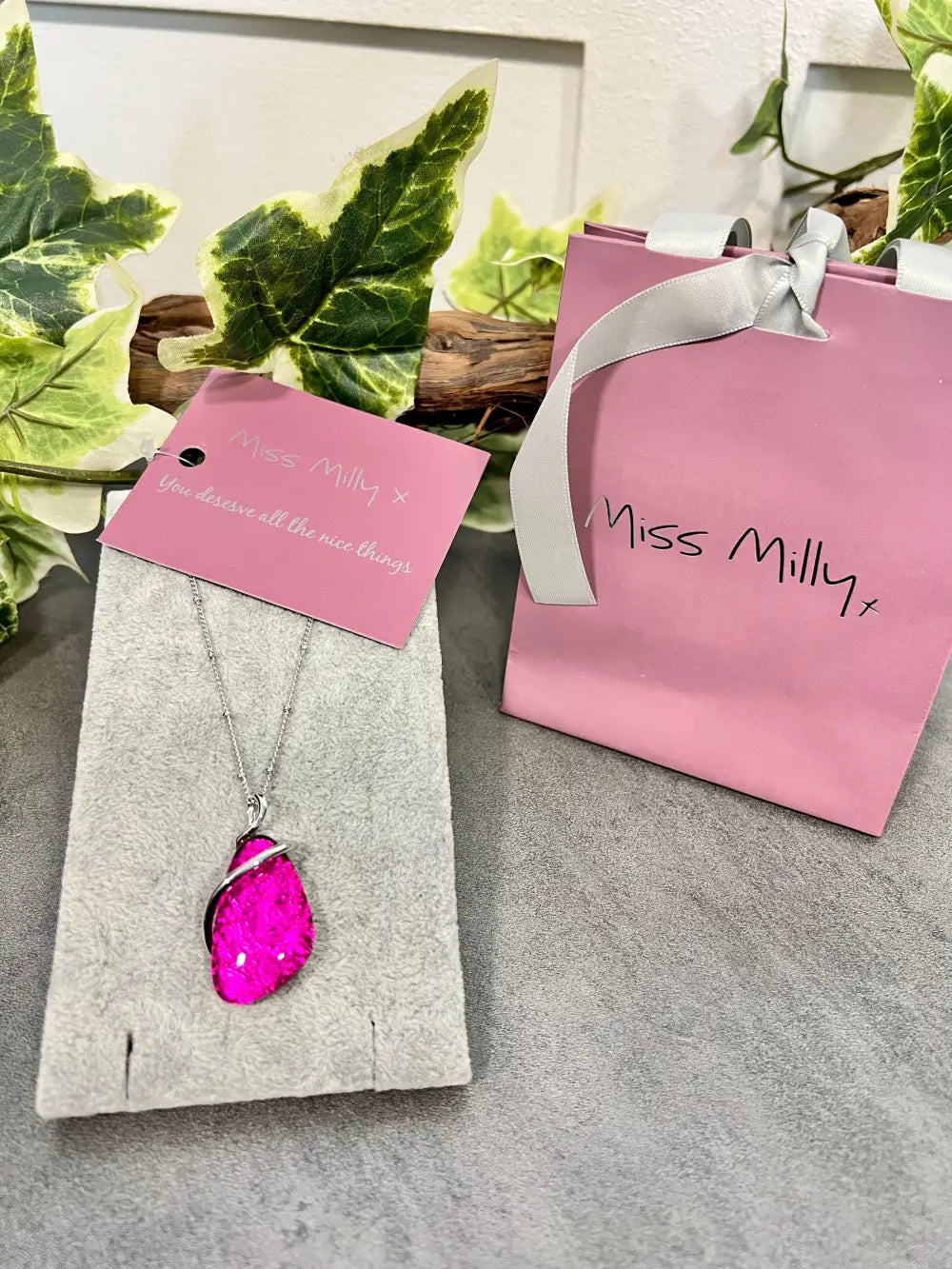 Miss Milly Drift Necklace FUCHSIA