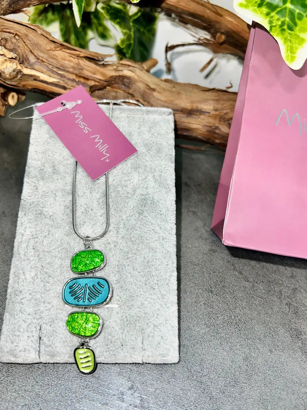 Miss Milly Drop Necklace GREEN