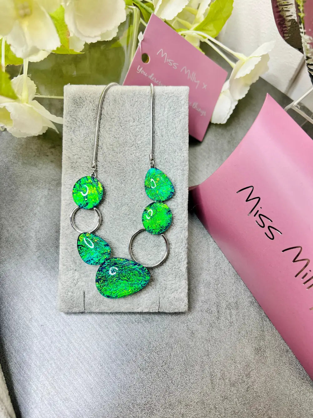 Miss Milly Pebble Necklace GREEN - Jewellery
