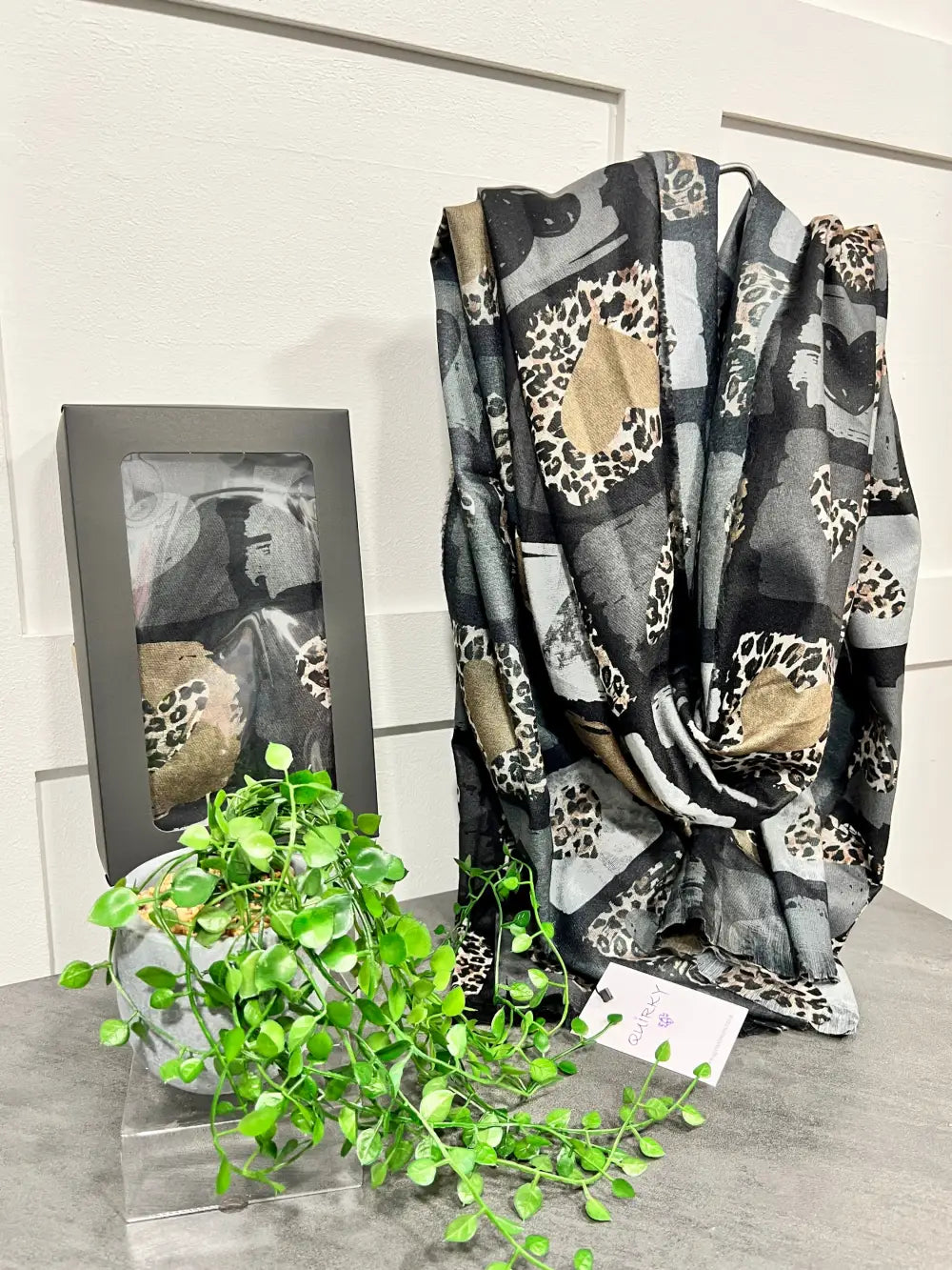 Patchwork Heart Scarf BLACK - Scarf