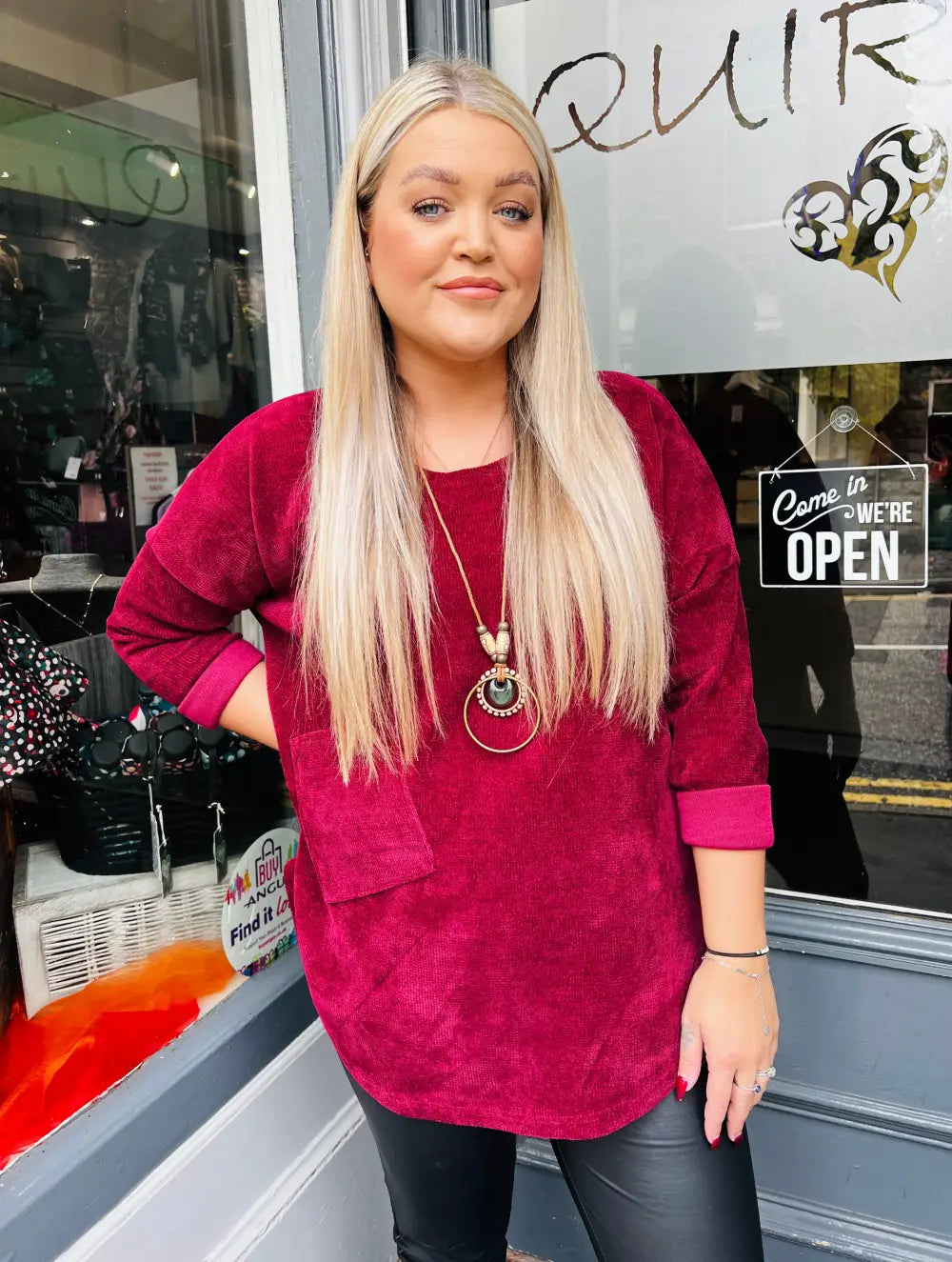 Rosie Chenille Necklace Top WINE