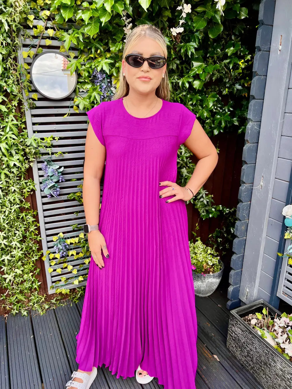 Safira Pleated Maxi Dress MAGENTA