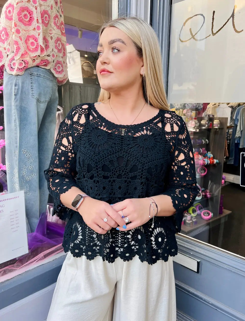 Saskia Crochet With Vest BLACK
