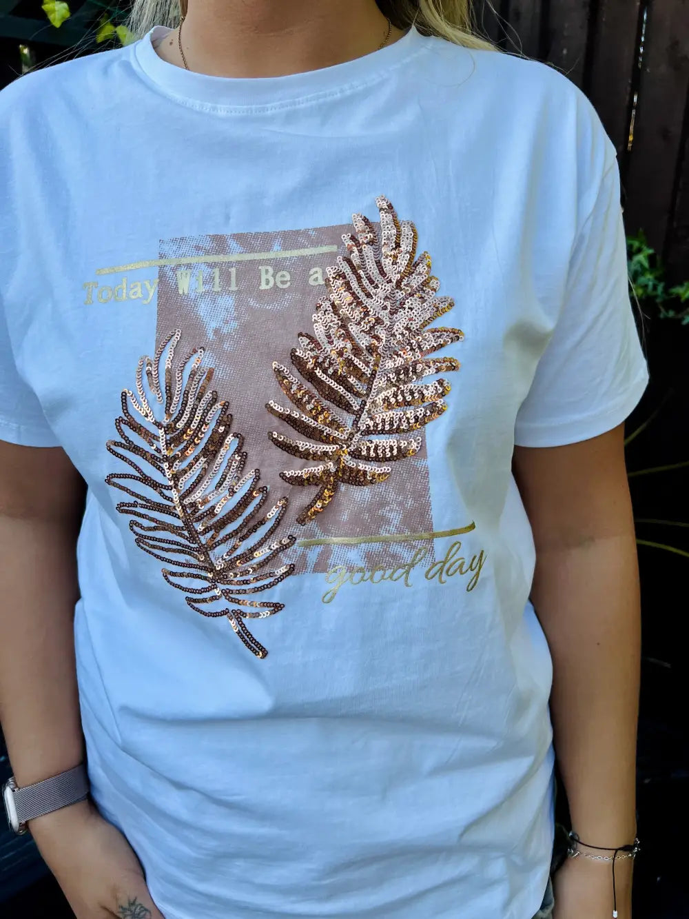 Sequin Feather Embossed T-Shirt WHITE