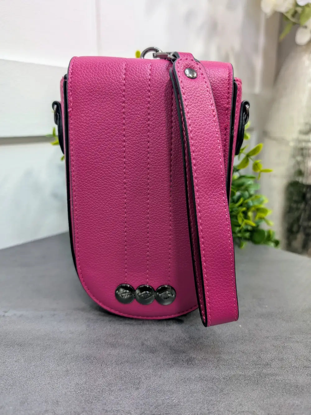 Tazmin Phone Bag RASPBERRY